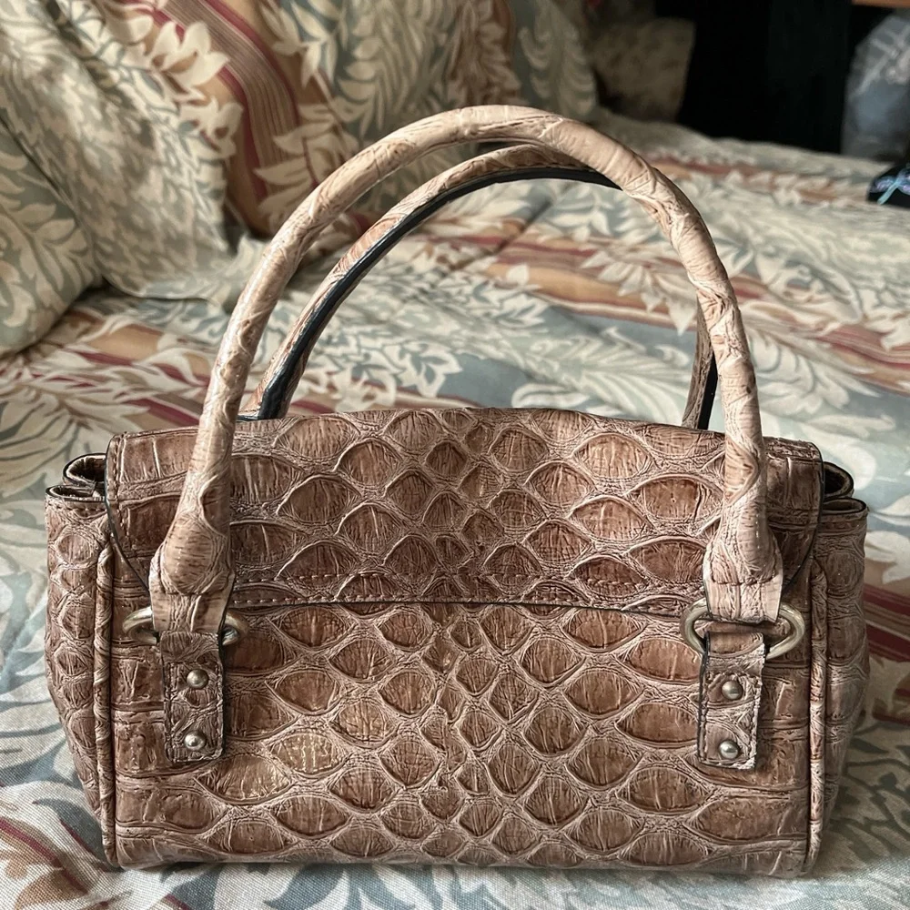 Vintage Guess Handbag! - Picture 2 of 3